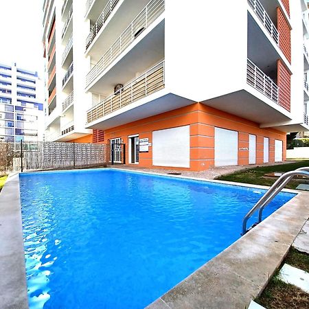 Edificio Lumina Sunshine Beach Apartment Portimao Exterior photo