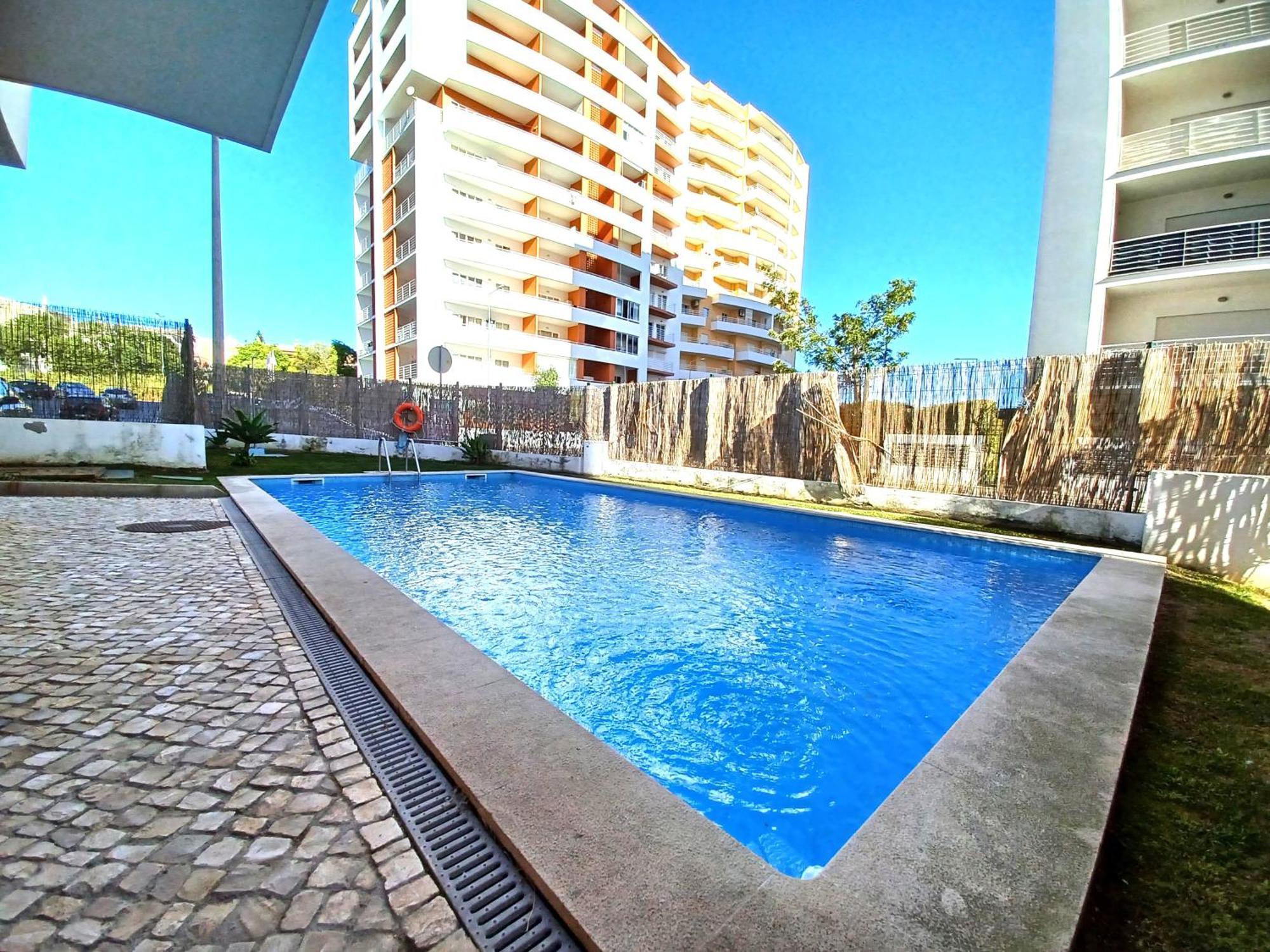 Edificio Lumina Sunshine Beach Apartment Portimao Exterior photo